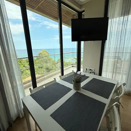 Boutique Magnolia Apartment Golden Sands